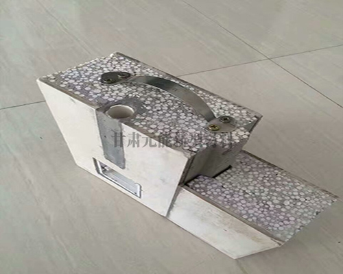 輕質(zhì)隔墻板