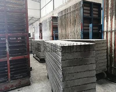 輕質(zhì)節(jié)能復(fù)合墻板