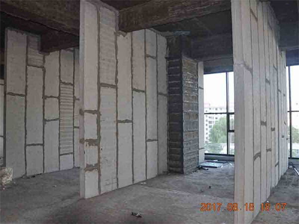 施工現(xiàn)場(chǎng)