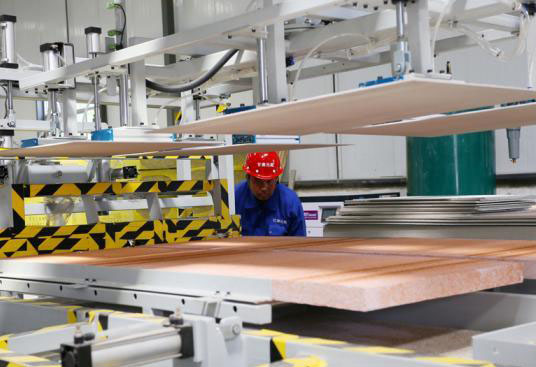 蘭州“稅務(wù)力量”為企業(yè)紓困解難 激活發(fā)展動(dòng)能提競(jìng)爭(zhēng)力