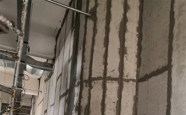 裝修怕開(kāi)裂？蘭州輕質(zhì)隔墻板拼接縫處理技巧